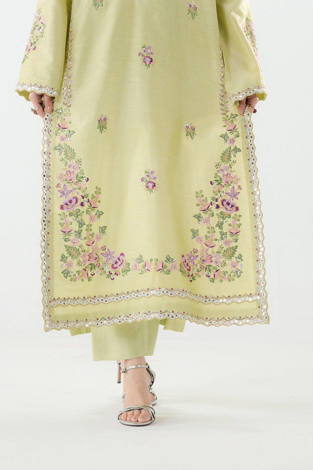 MOONLIT GRACE - MSS5927