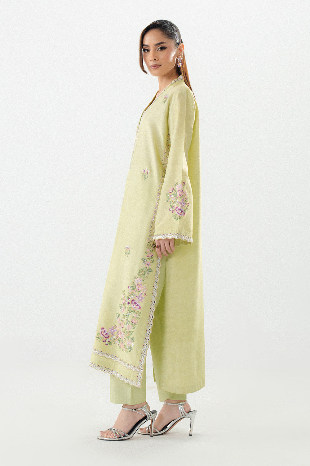 MOONLIT GRACE - MSS5927