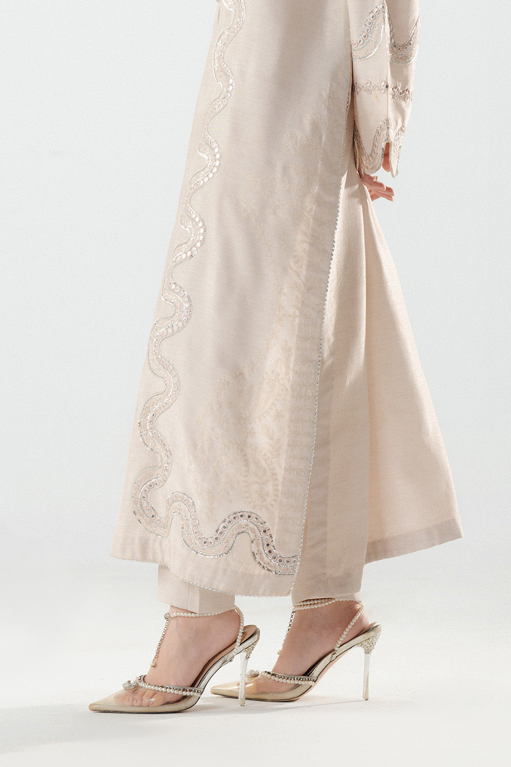 NEUTRAL GLOW - MSS5930